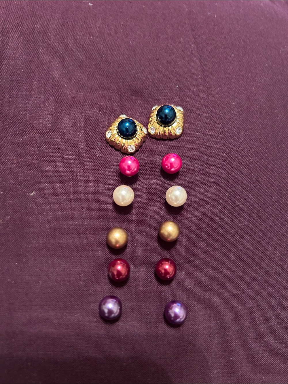 Vintage Joan Rivers gold -Tone  Earrings with Blue Center Interchangeable